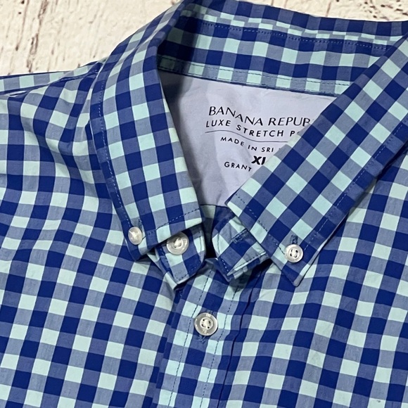 Banana Republic Checkered Slim Fit Button Down Shirt Mens - Picture 4 of 5